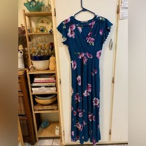 Beautiful floral  maxi dress